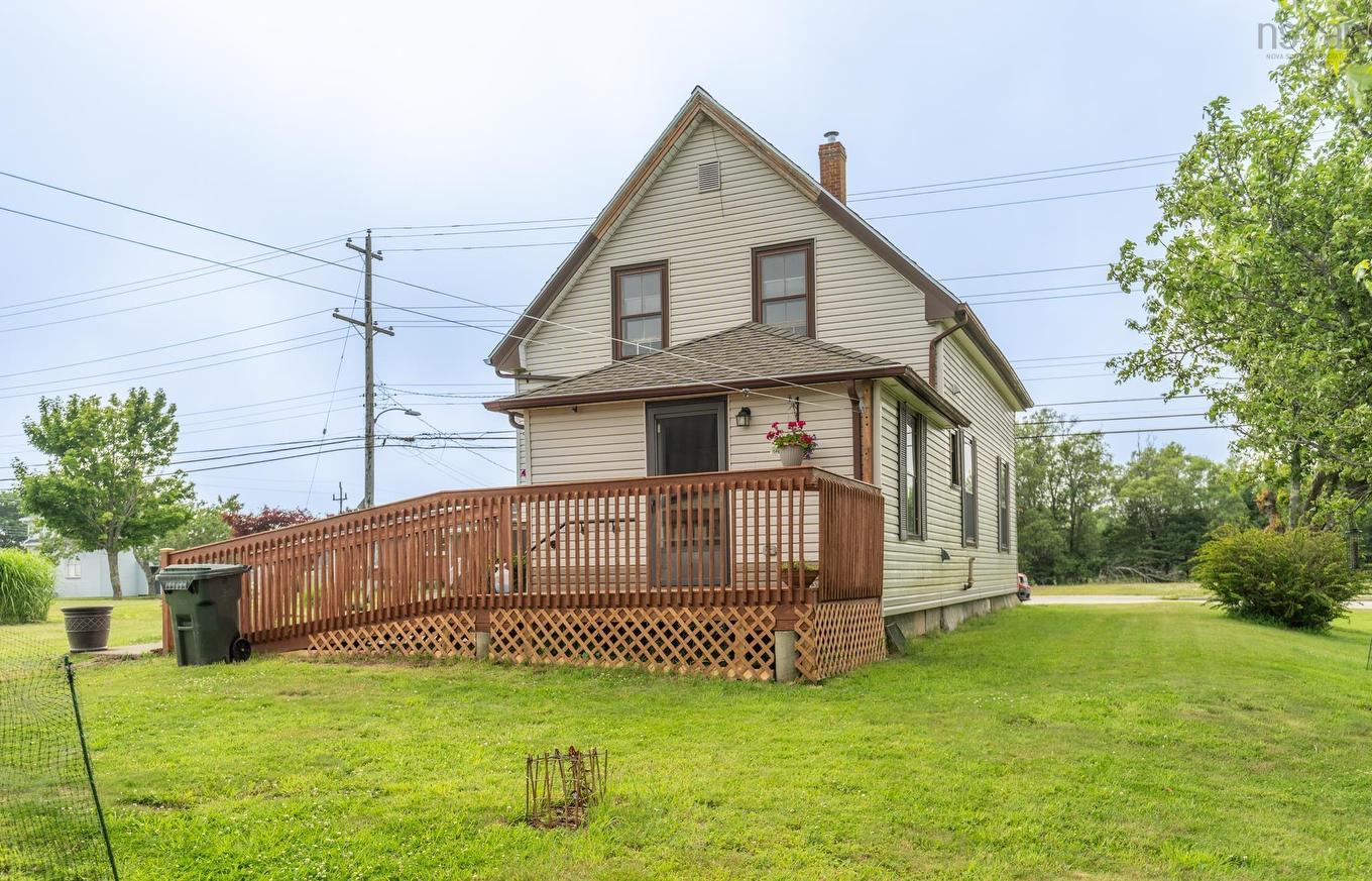 233 Pleasant Street, Yarmouth, NS