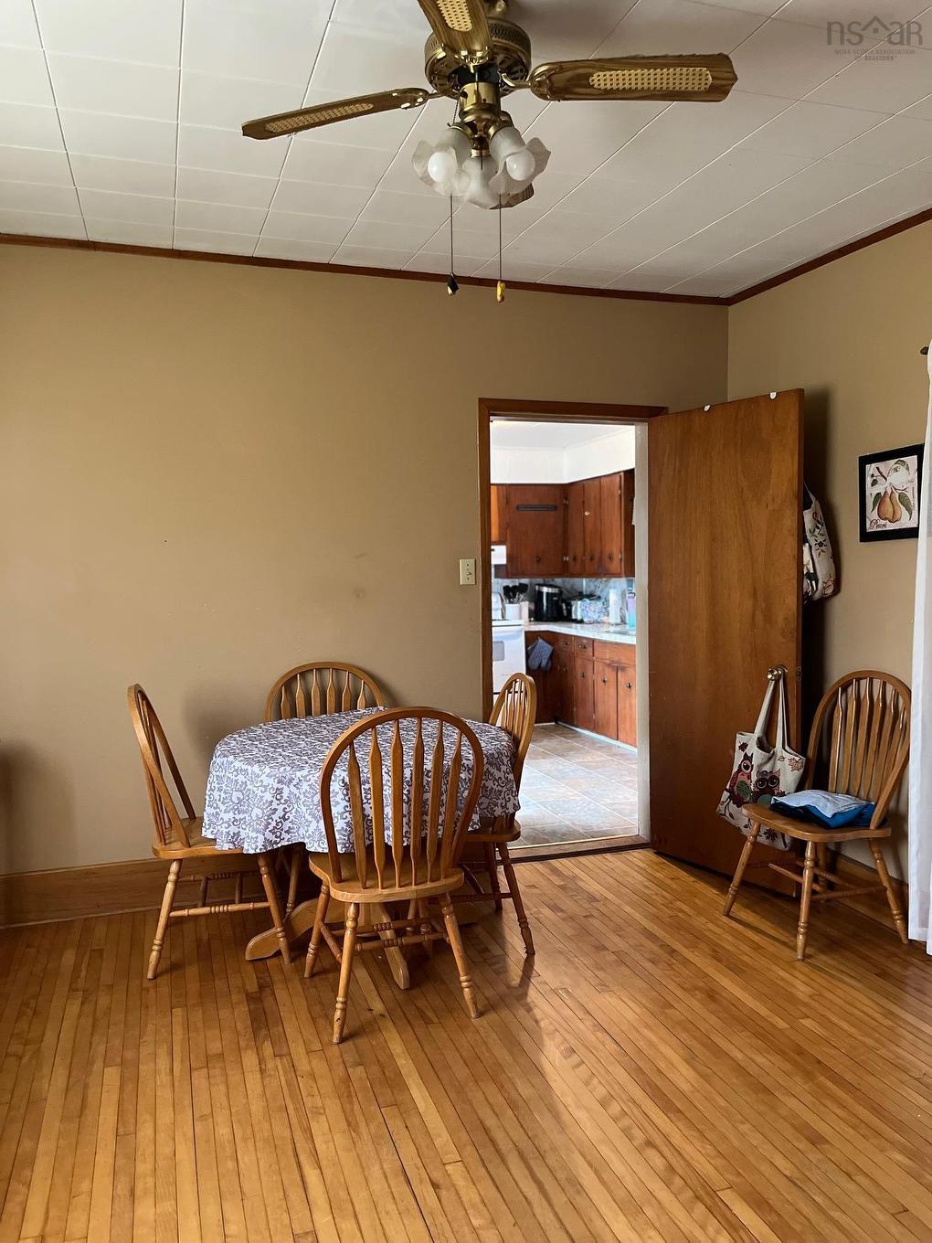 2060 Queen Street, Westville, NS