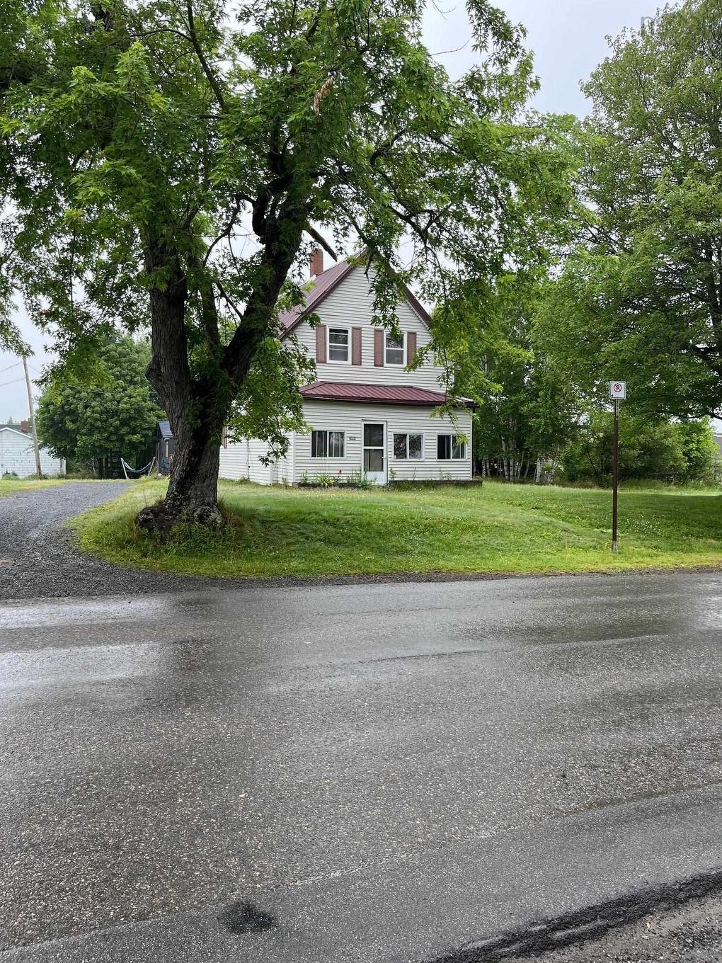 2060 Queen Street, Westville, NS