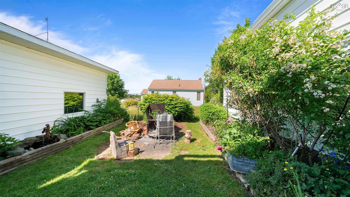 10 Fader Street, Dartmouth, NS
