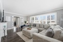 473 Mohawk Road W, Hamilton, ON  - Indoor Photo Showing Living Room 