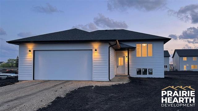 16 Ash Bay, Rosenort, MB