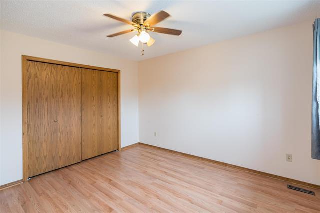 133 Dumoulin St, Winnipeg, MB