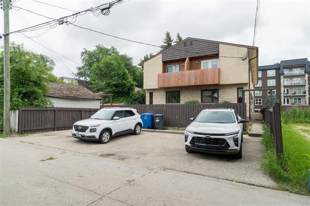 133 Dumoulin St, Winnipeg, MB