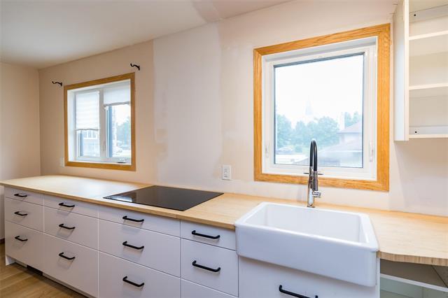 133 Dumoulin St, Winnipeg, MB