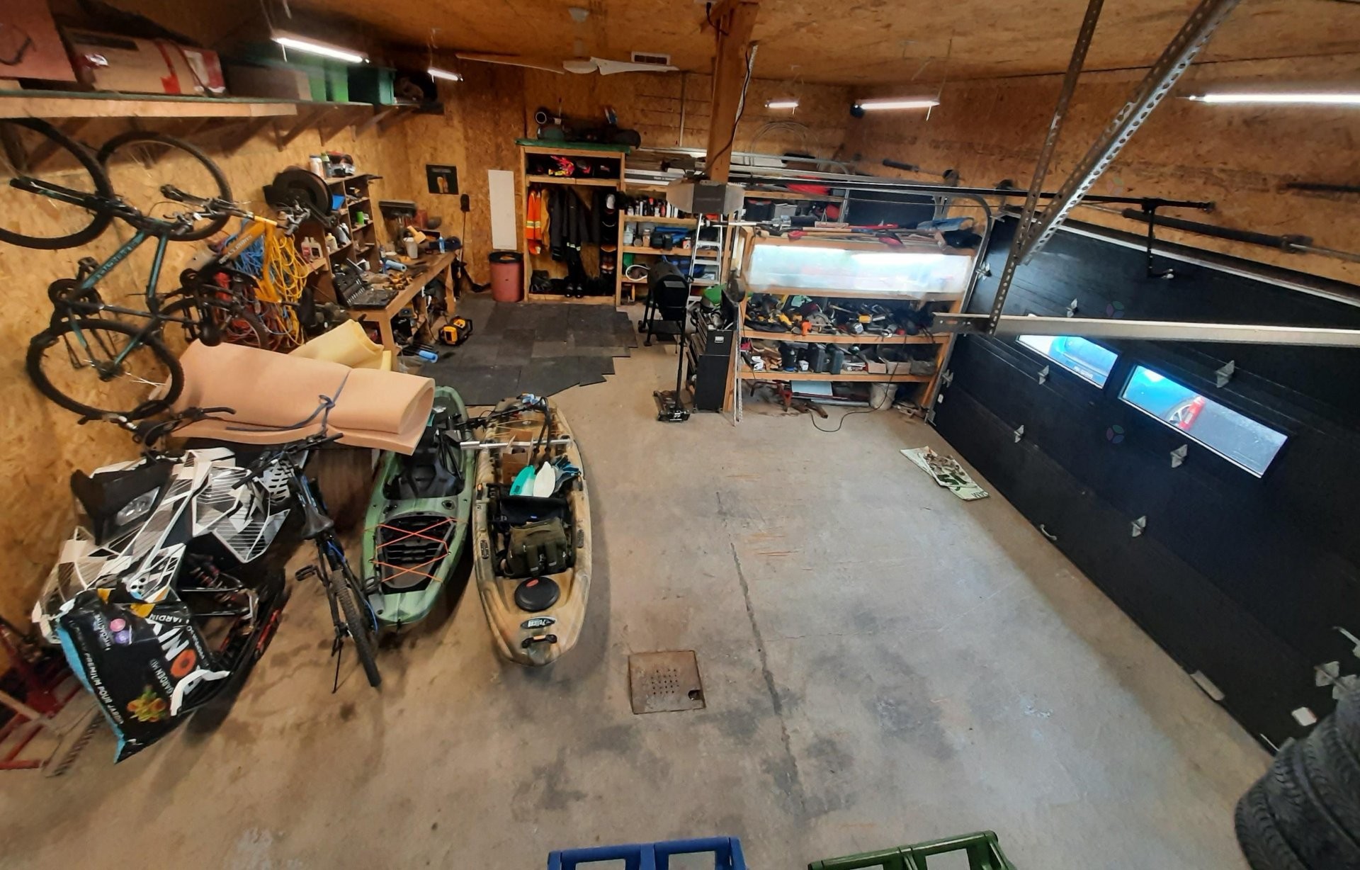 Garage - 1075 Route 101, Poularies, QC - Indoor Photo Showing Garage