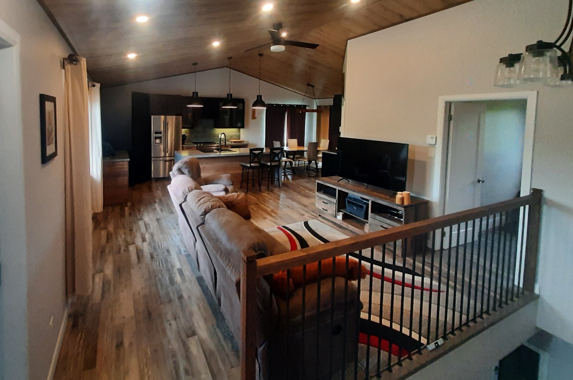Living Room - 1075 Route 101, Poularies, QC - Indoor