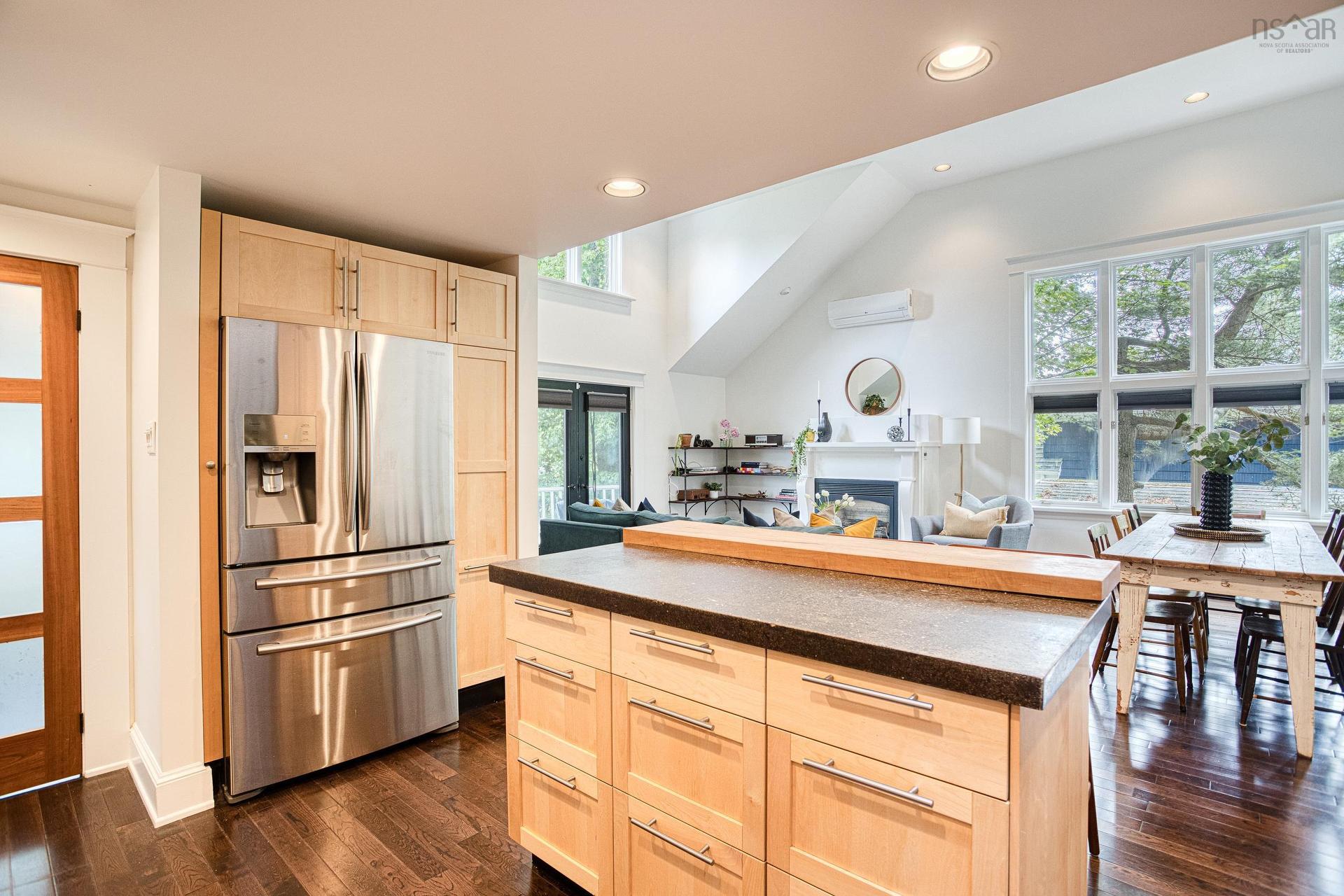 2 Fenwood Road, Halifax, NS