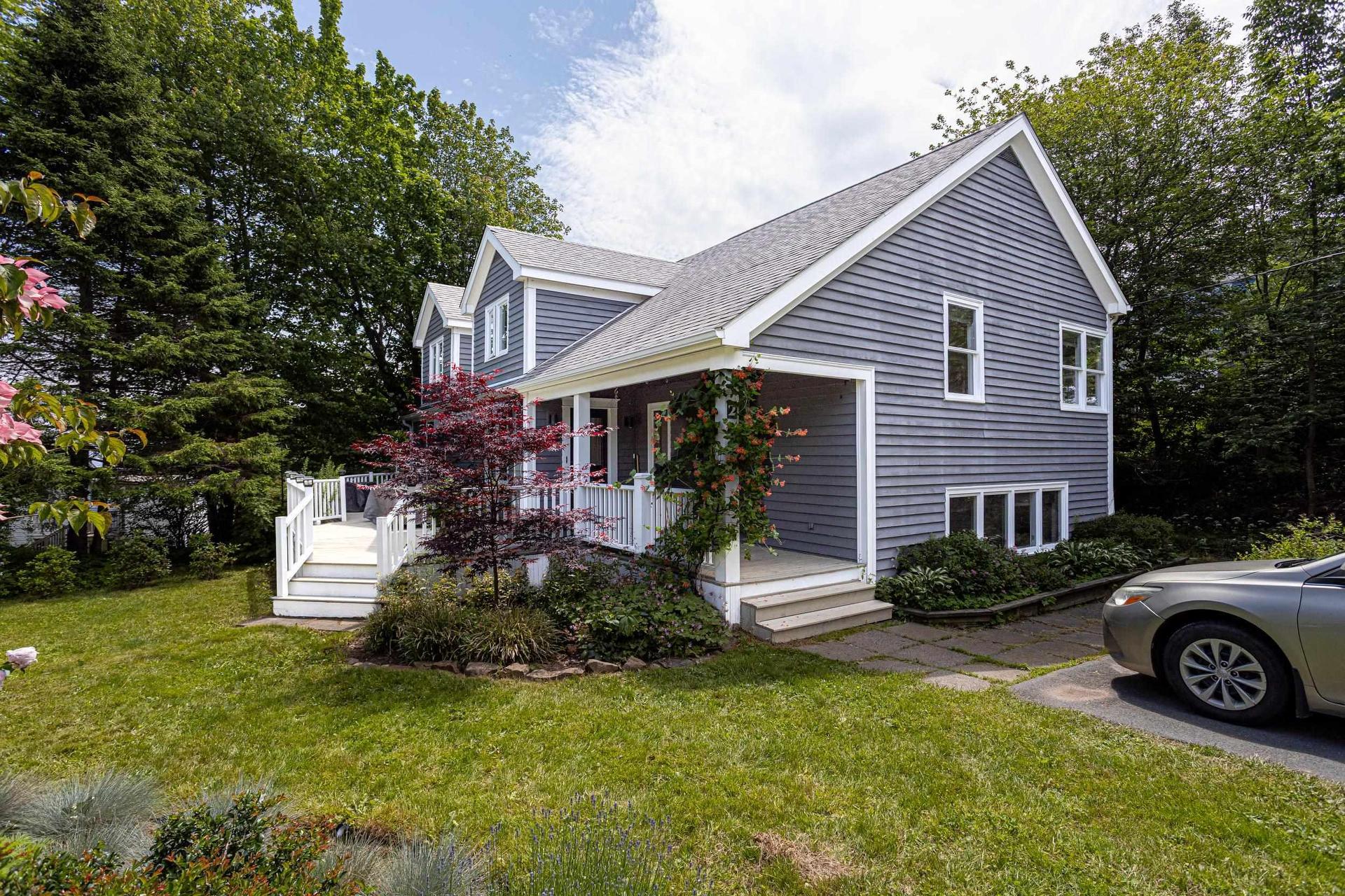 2 Fenwood Road, Halifax, NS