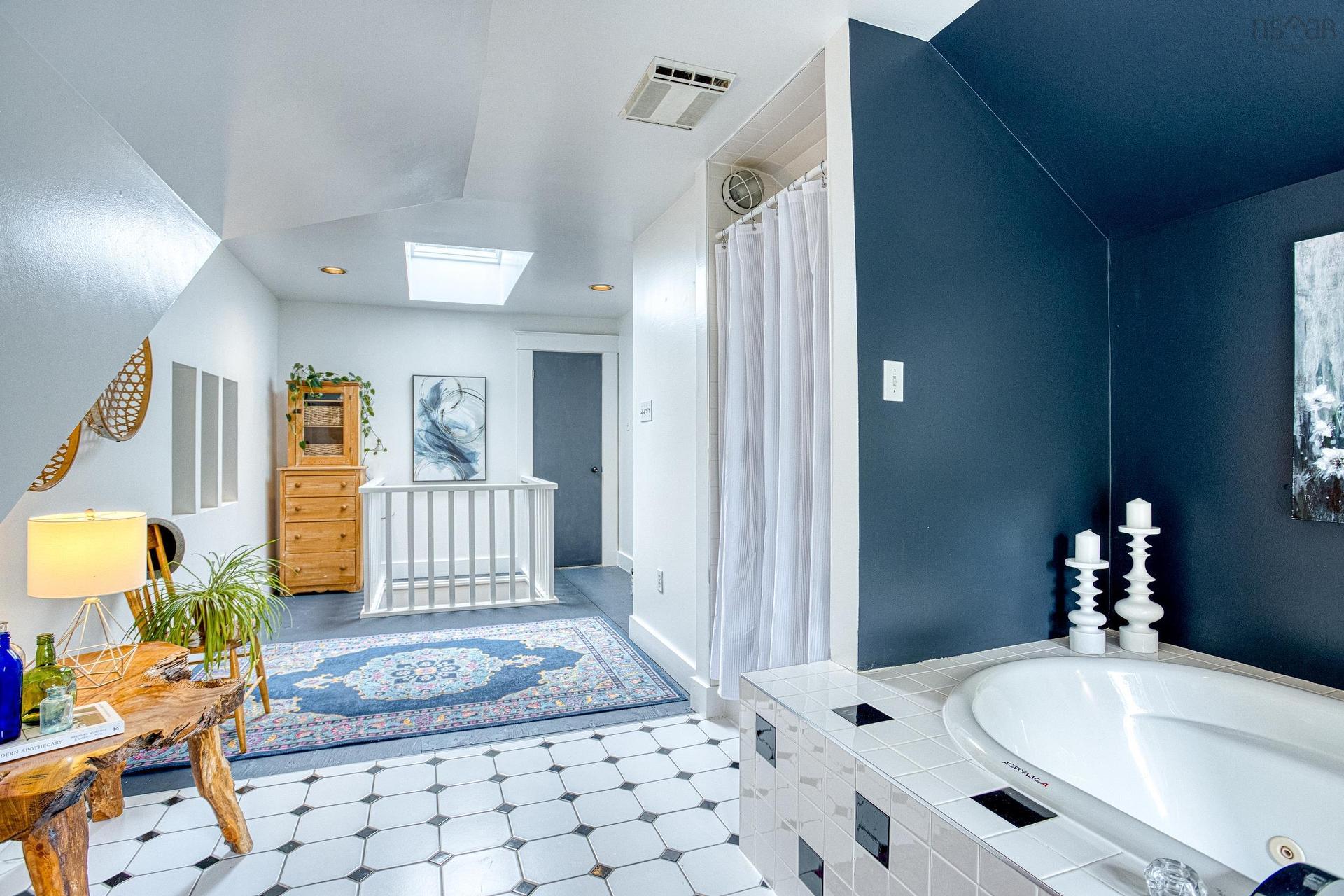 2 Fenwood Road, Halifax, NS