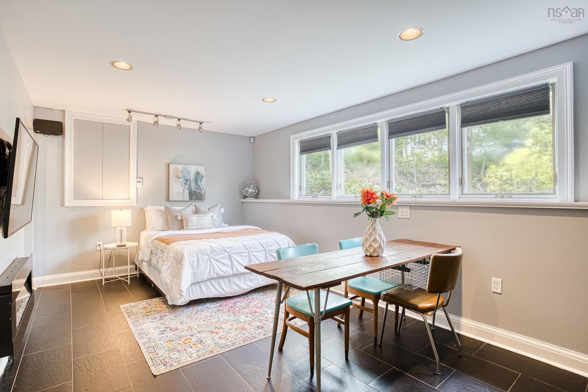 2 Fenwood Road, Halifax, NS