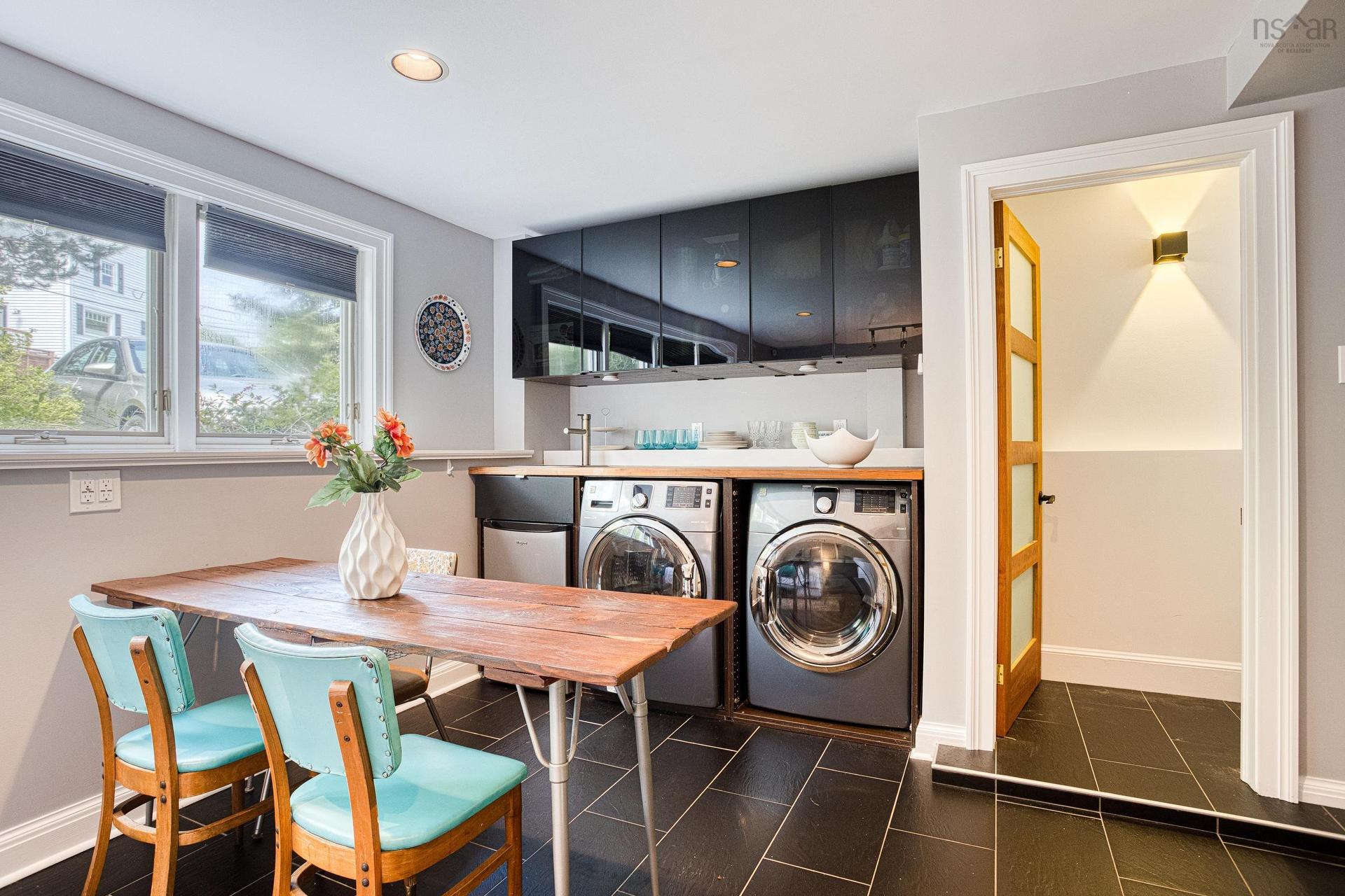 2 Fenwood Road, Halifax, NS