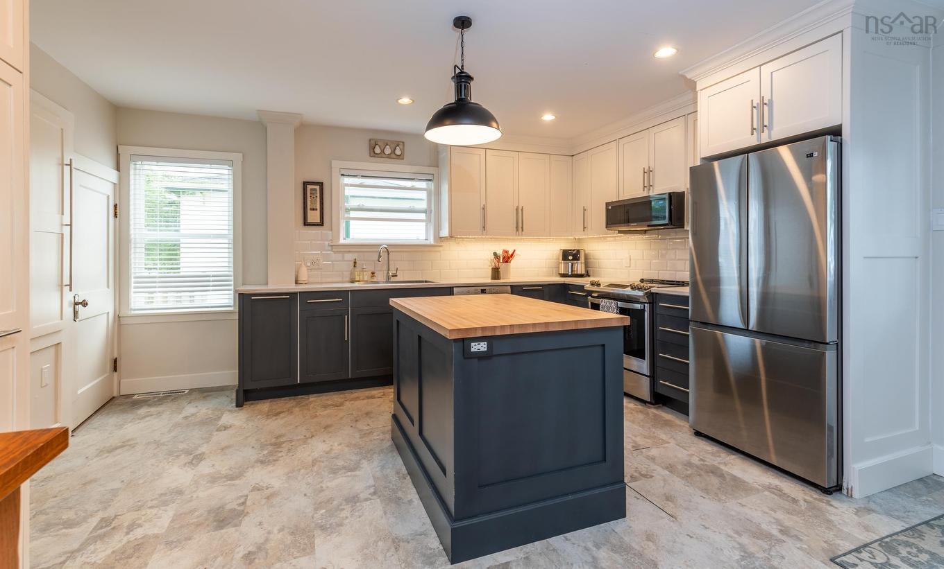 21 Brunswick Street, Yarmouth, NS