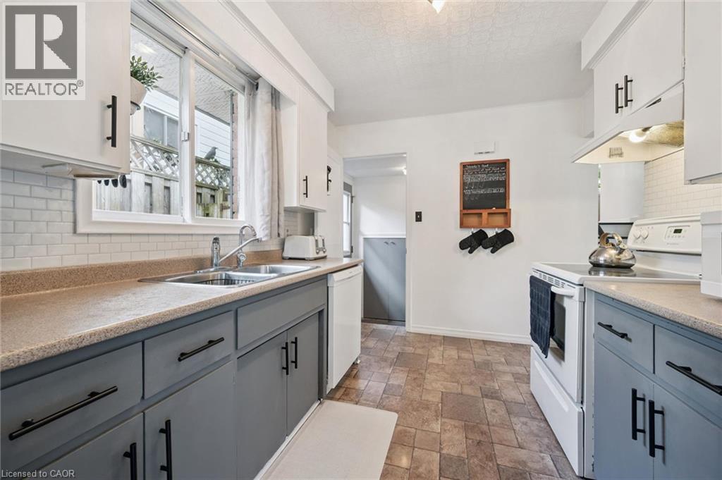 39 Shea Crescent, Kitchener, ON