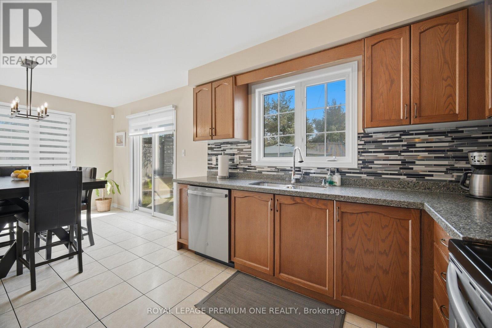 64 Amethyst Circle, Brampton, ON