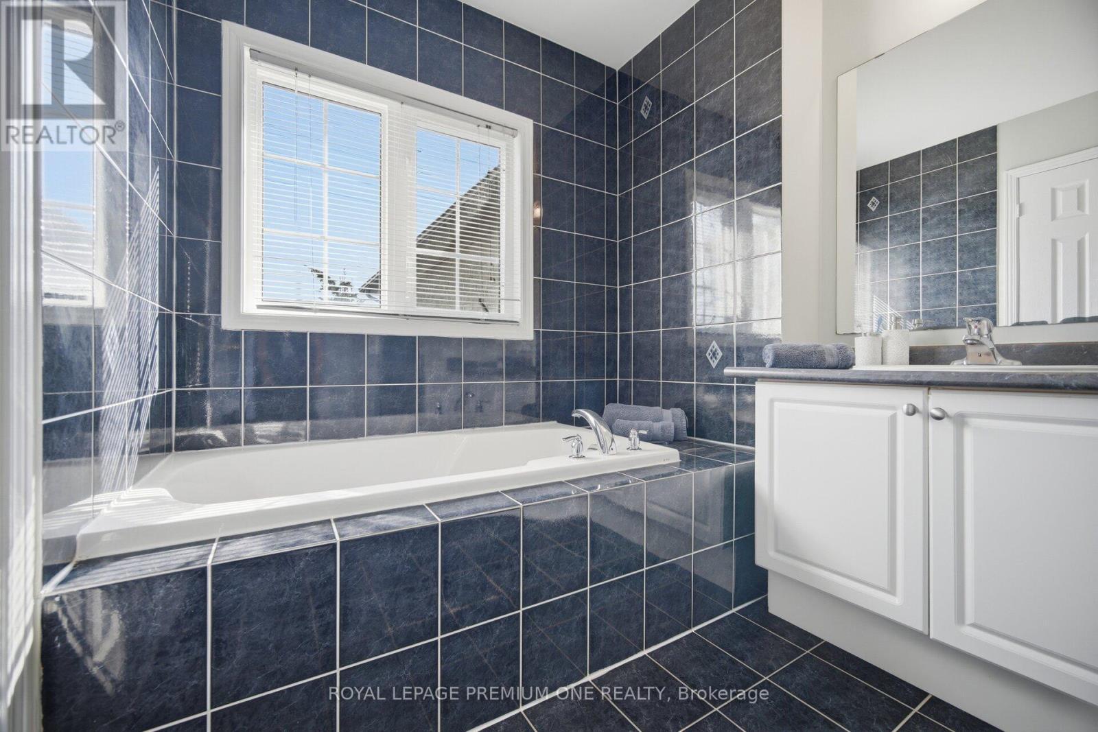 64 Amethyst Circle, Brampton, ON