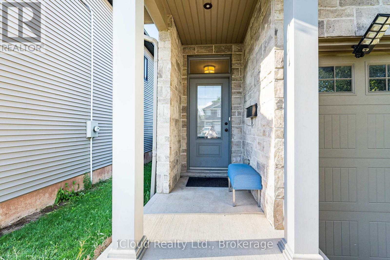 235 Mead Avenue, Hamilton, ON - Outdoor With Exterior
