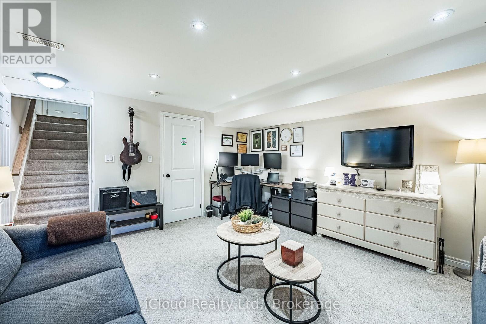 Basement cum office - 235 Mead Avenue, Hamilton, ON - Indoor Photo Showing Living Room