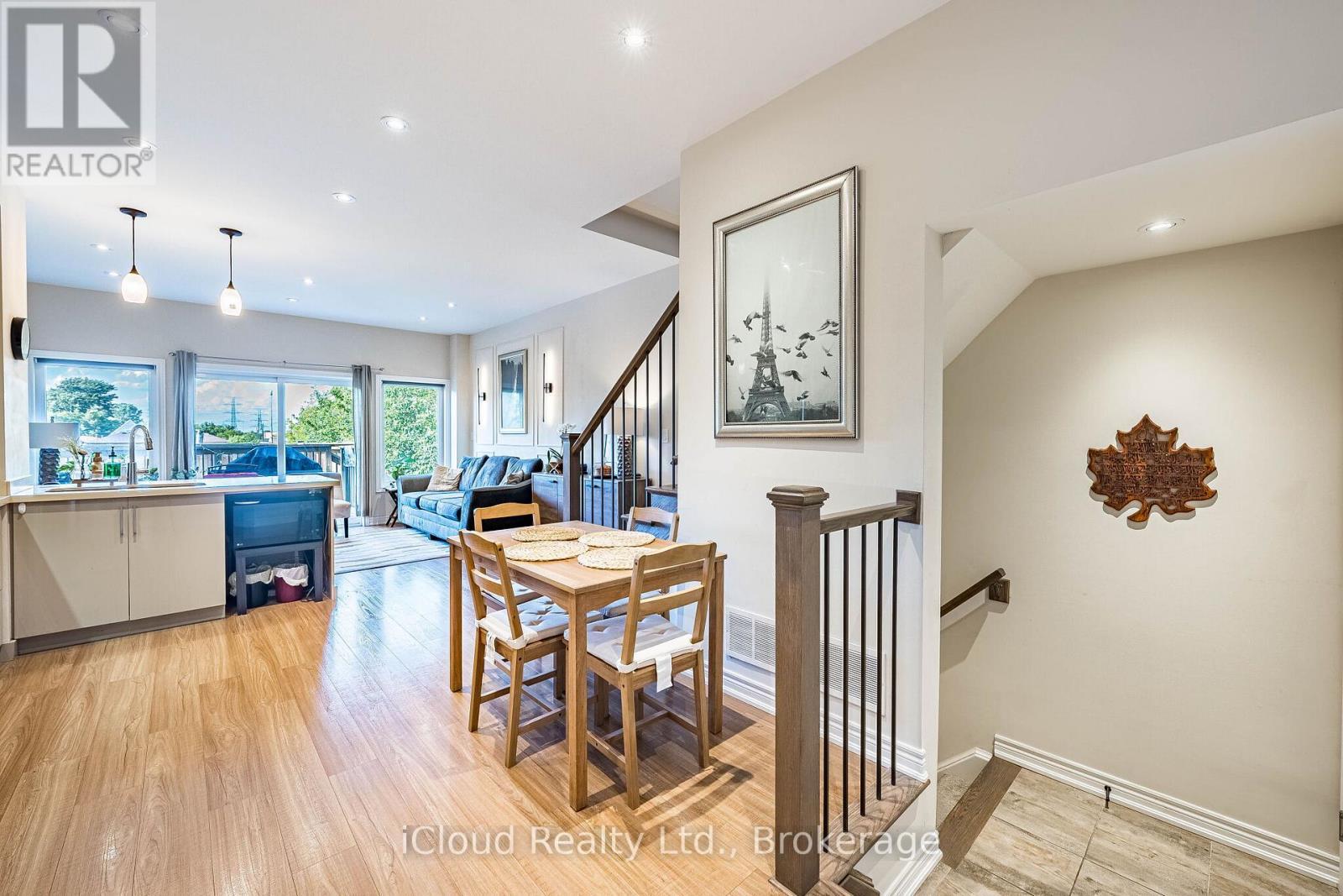 235 Mead Avenue, Hamilton, ON - Indoor