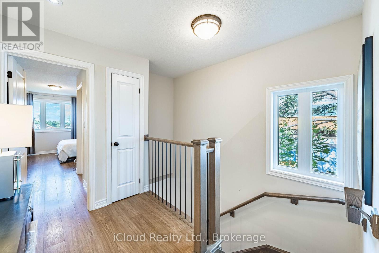 235 Mead Avenue, Hamilton, ON - Indoor Photo Showing Other Room