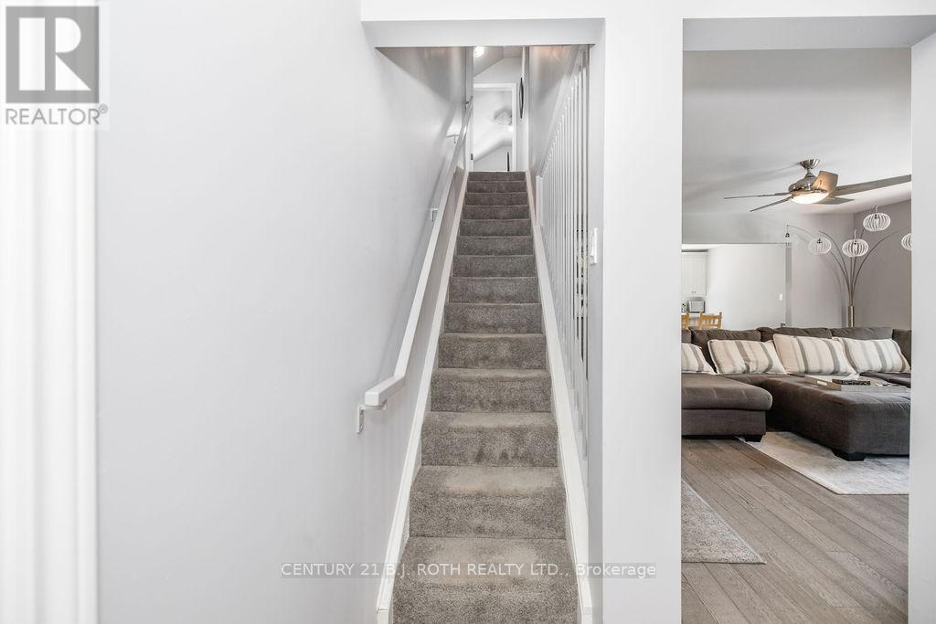 31 Robern Avenue, Tiny, ON