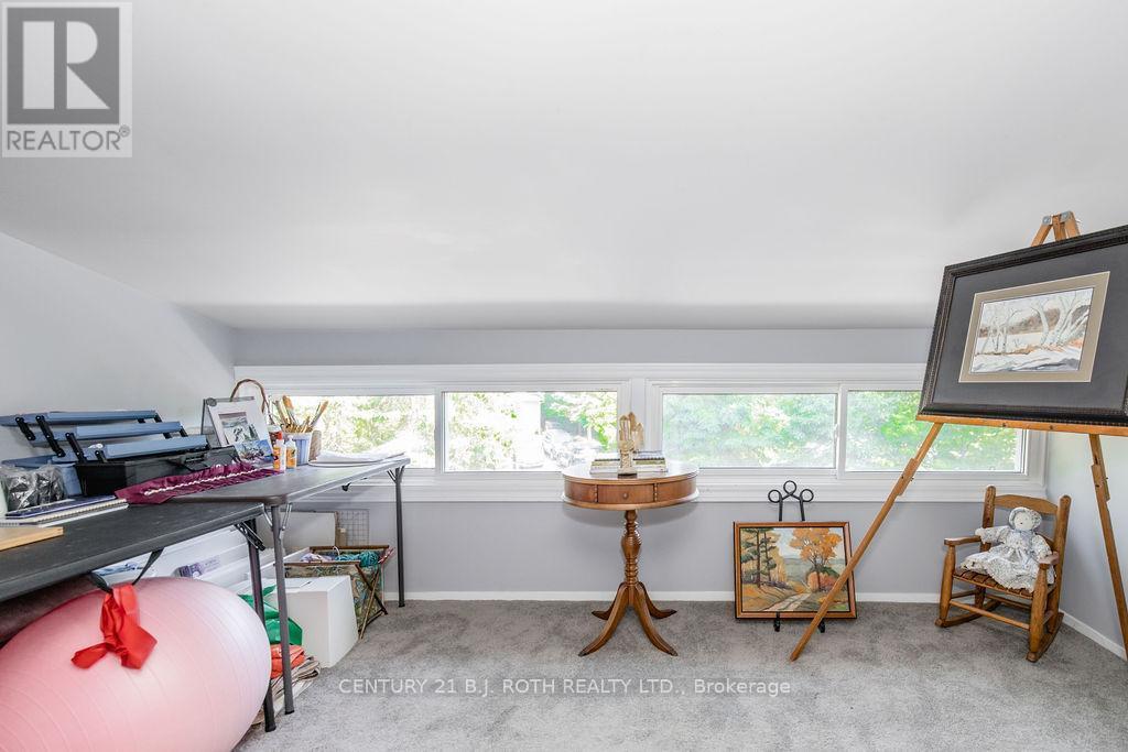 31 Robern Avenue, Tiny, ON