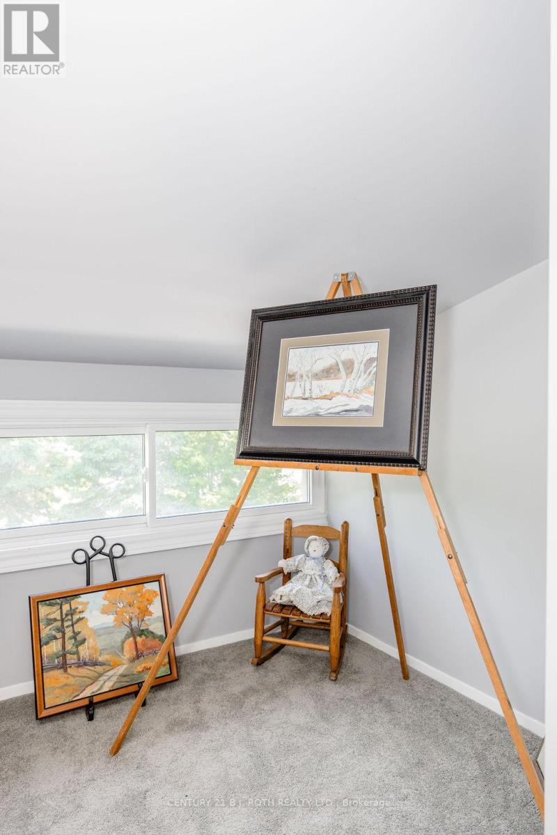31 Robern Avenue, Tiny, ON