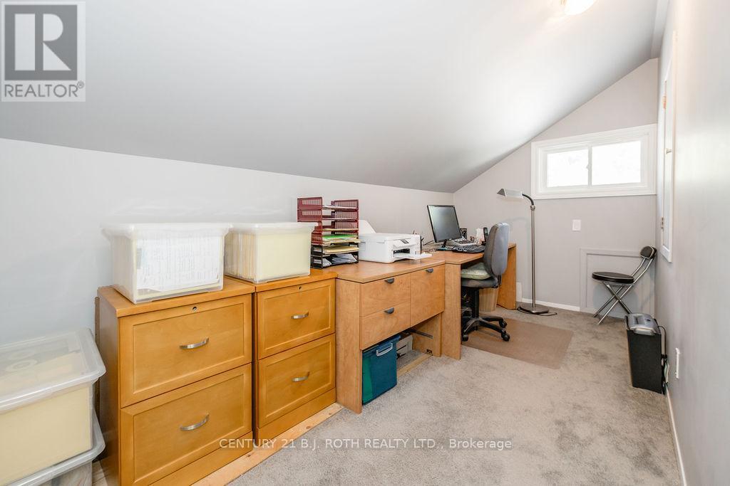 31 Robern Avenue, Tiny, ON