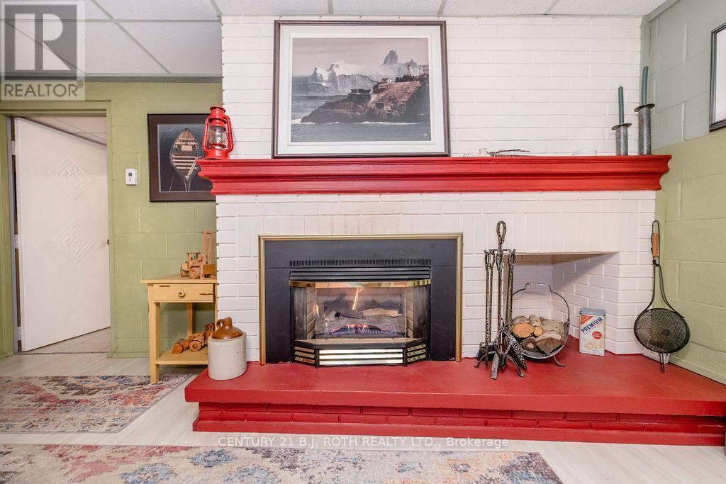 31 Robern Avenue, Tiny, ON