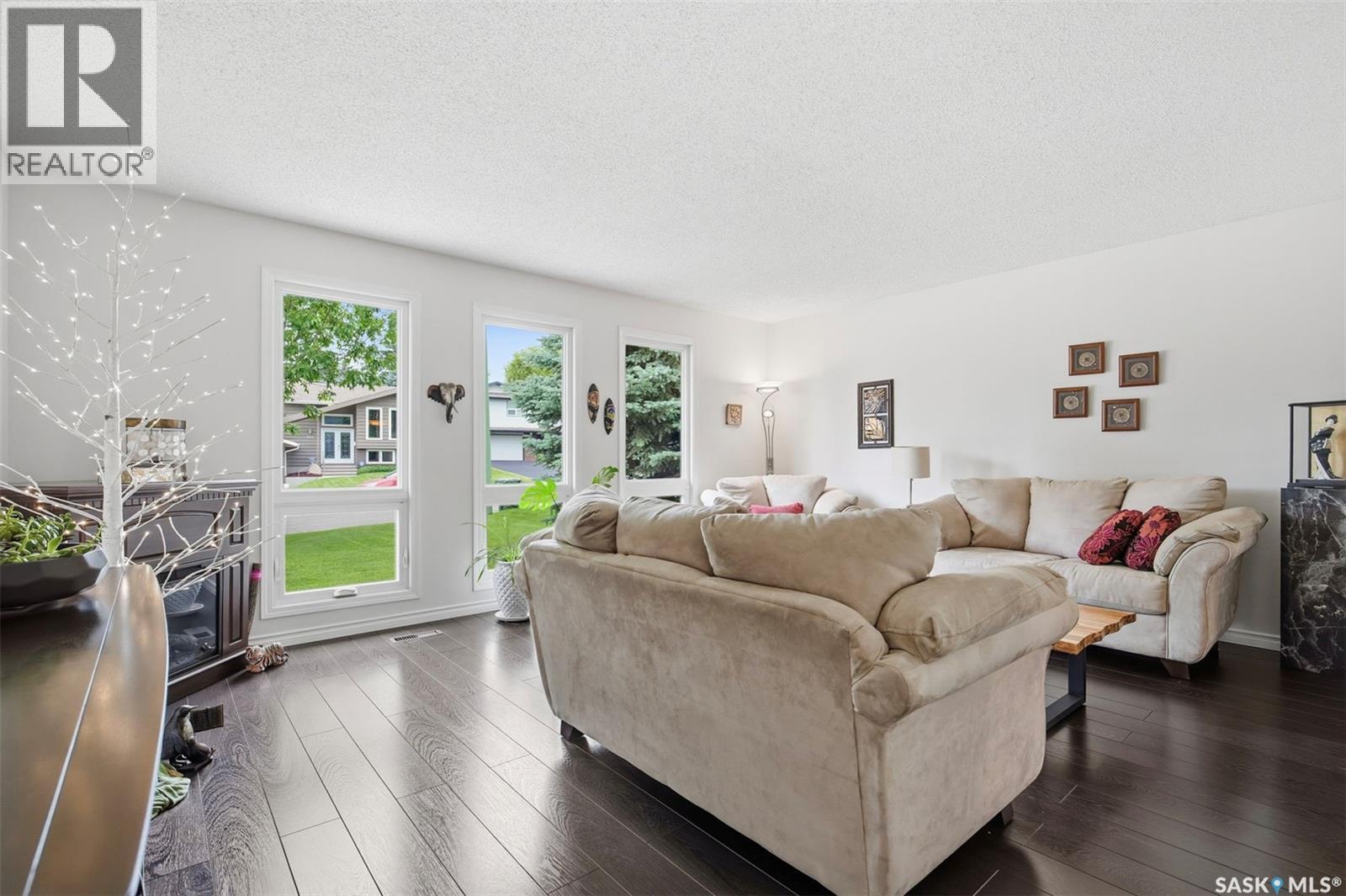 233 Sturgeon Place, Saskatoon, SK