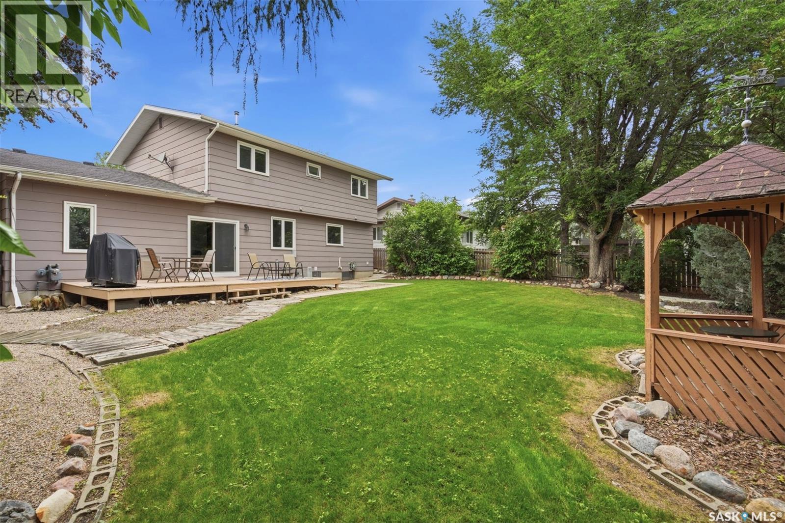 233 Sturgeon Place, Saskatoon, SK