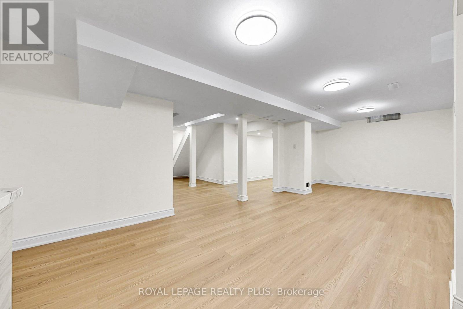 3249 Mcdowell Drive, Mississauga, ON - Indoor Photo Showing Other Room