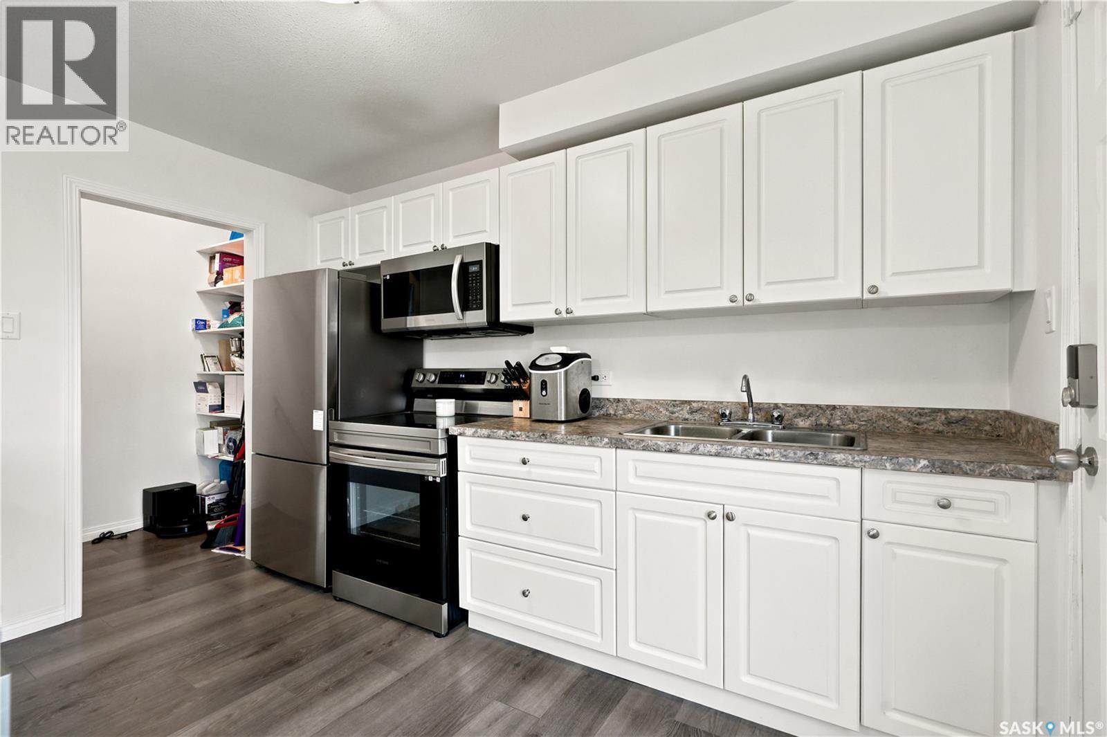 36 210 Camponi Place, Saskatoon, SK