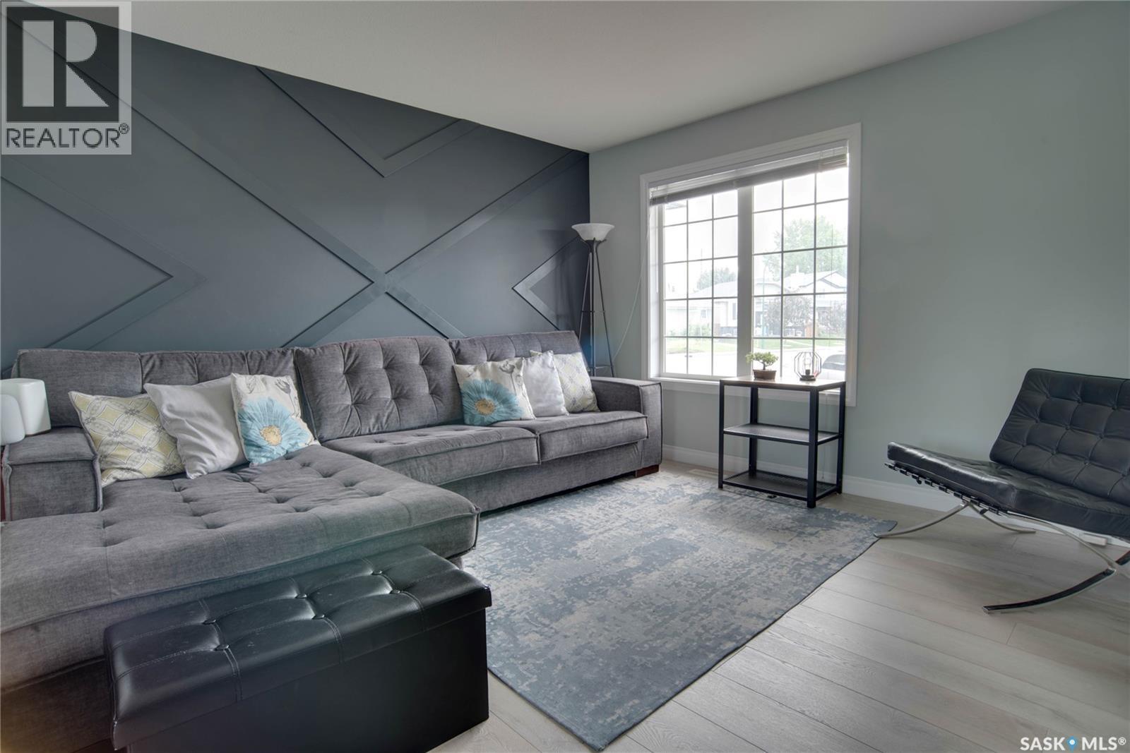 223 Rutherford Crescent, Saskatoon, SK