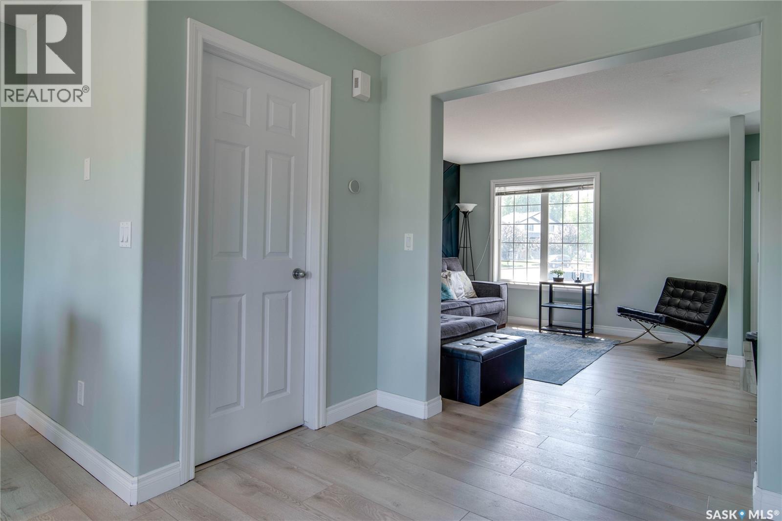 223 Rutherford Crescent, Saskatoon, SK