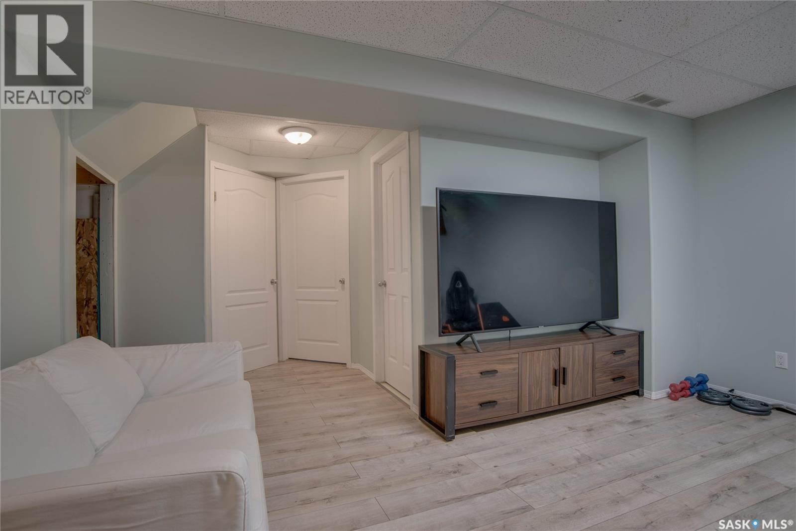 223 Rutherford Crescent, Saskatoon, SK