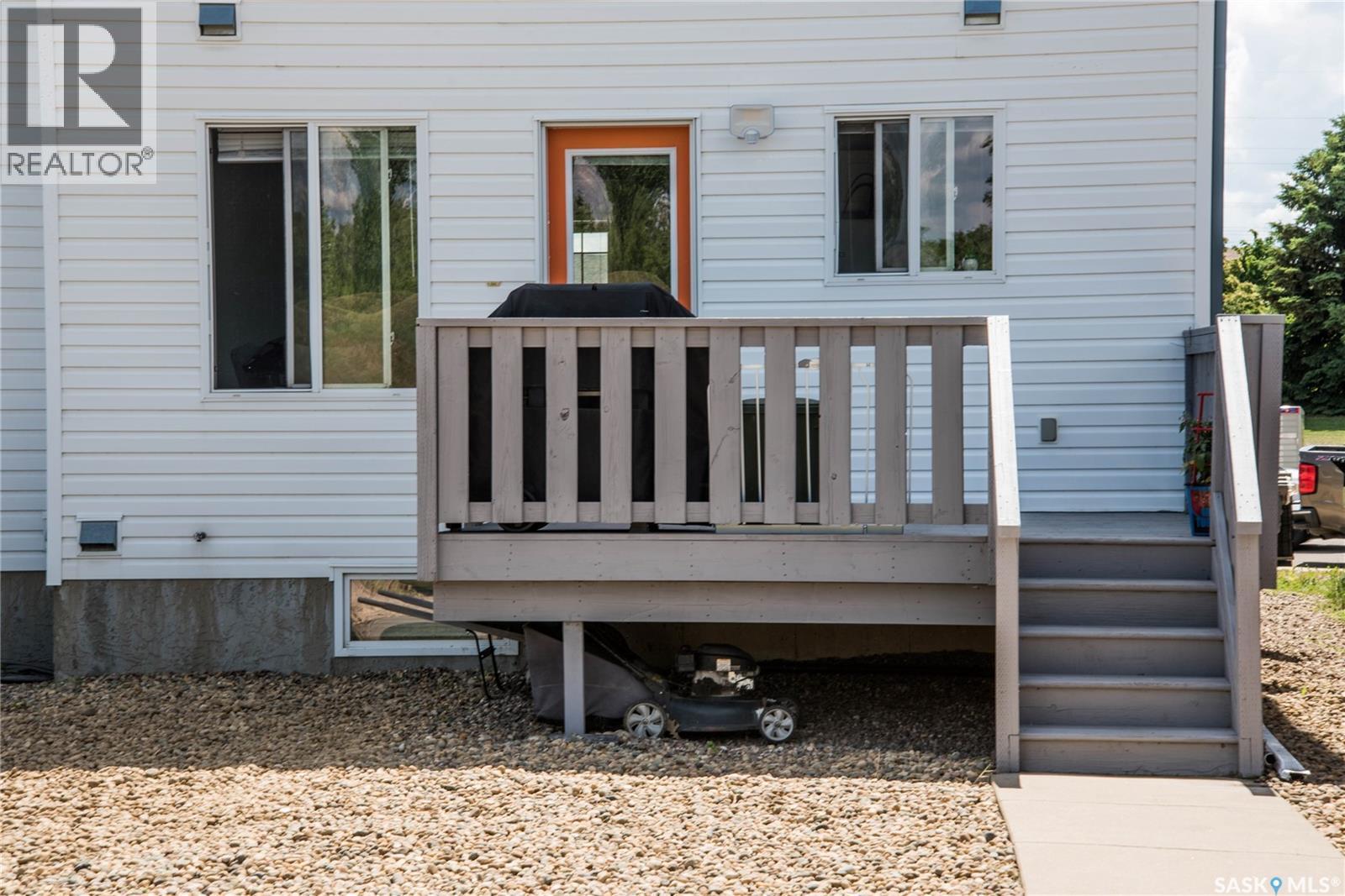 223 Rutherford Crescent, Saskatoon, SK