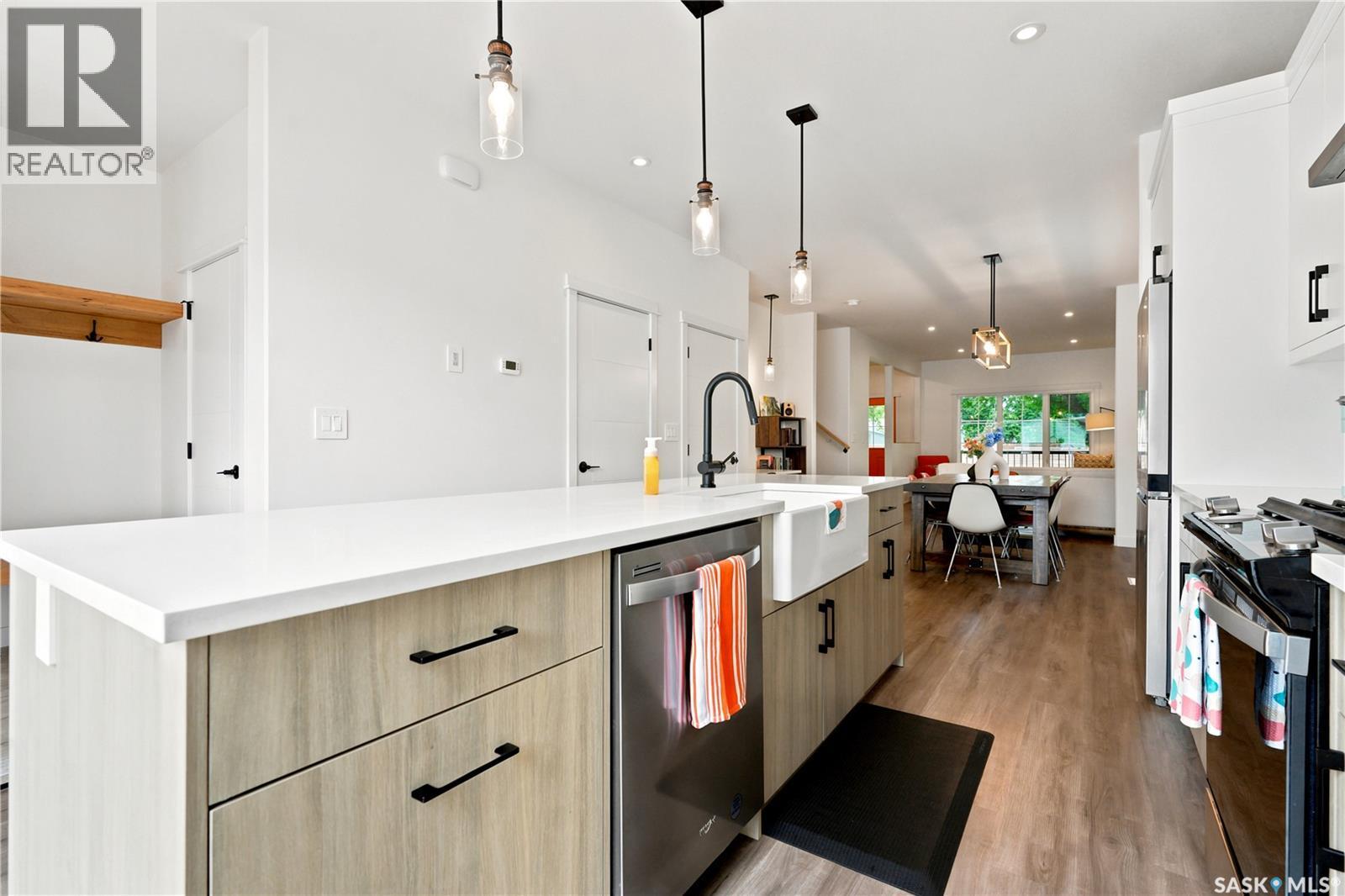 825 Osborne Street, Saskatoon, SK