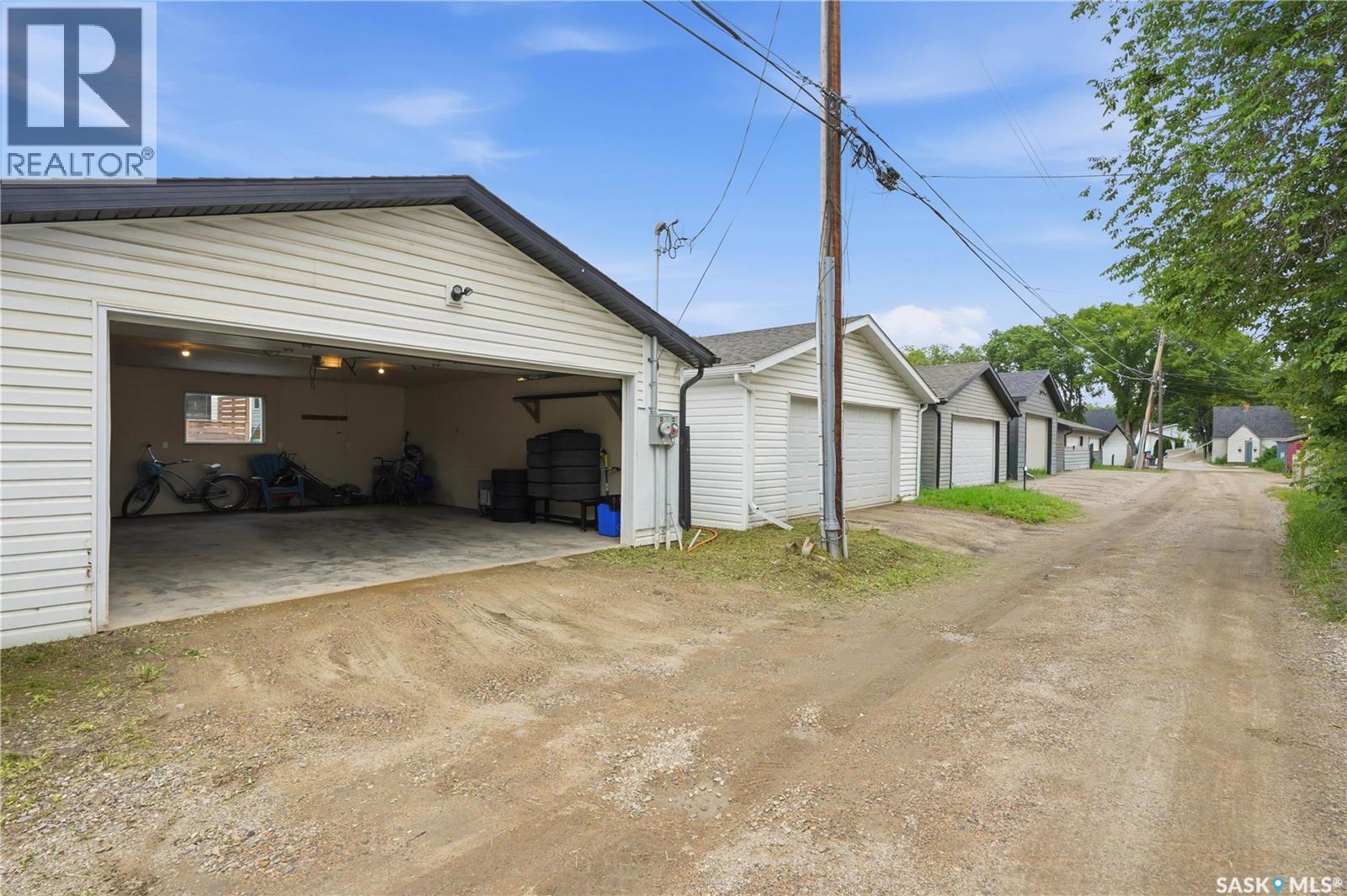 825 Osborne Street, Saskatoon, SK