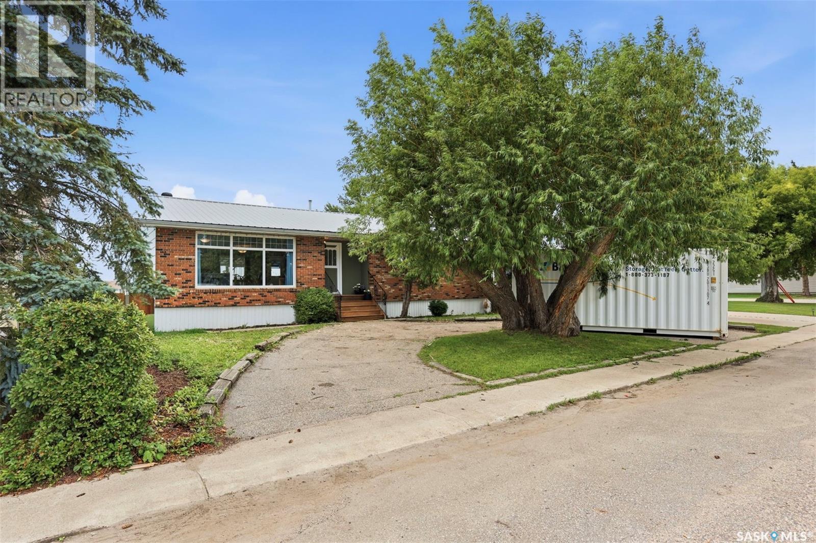 304 4Th Avenue, Langham, SK