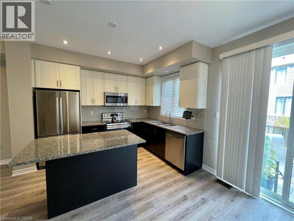 Island - 76 Esplanade Lane, Grimsby, ON