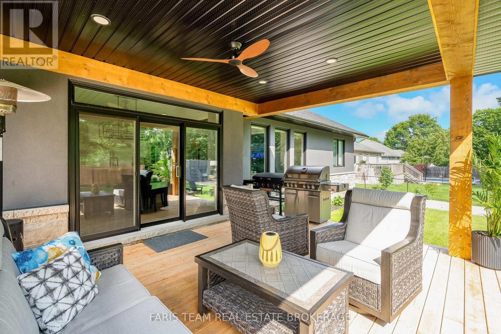 7 Reynolds Road, Tiny, ON