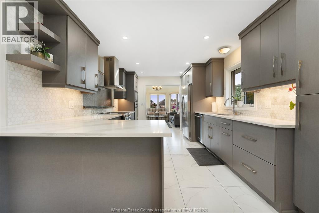 1075 Stoneybrook, Windsor, ON