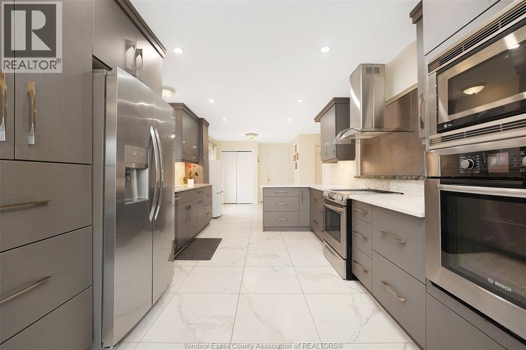 1075 Stoneybrook, Windsor, ON