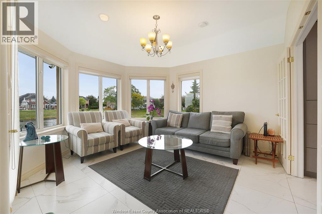 1075 Stoneybrook, Windsor, ON