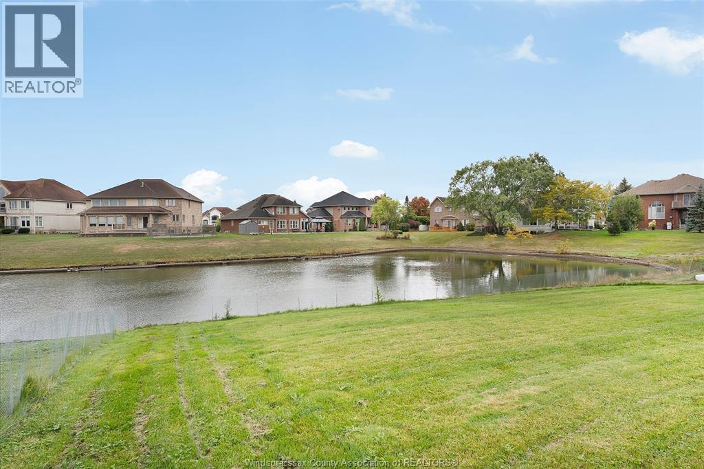 1075 Stoneybrook, Windsor, ON