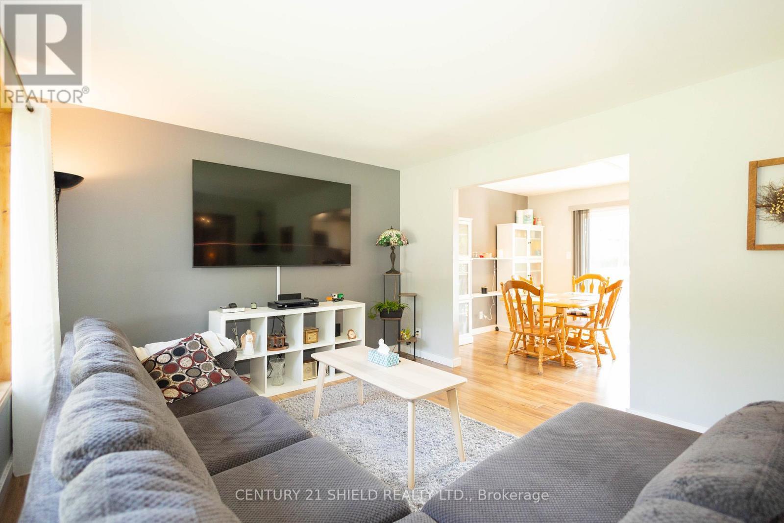 610 Dundas Crescent, Cornwall, ON