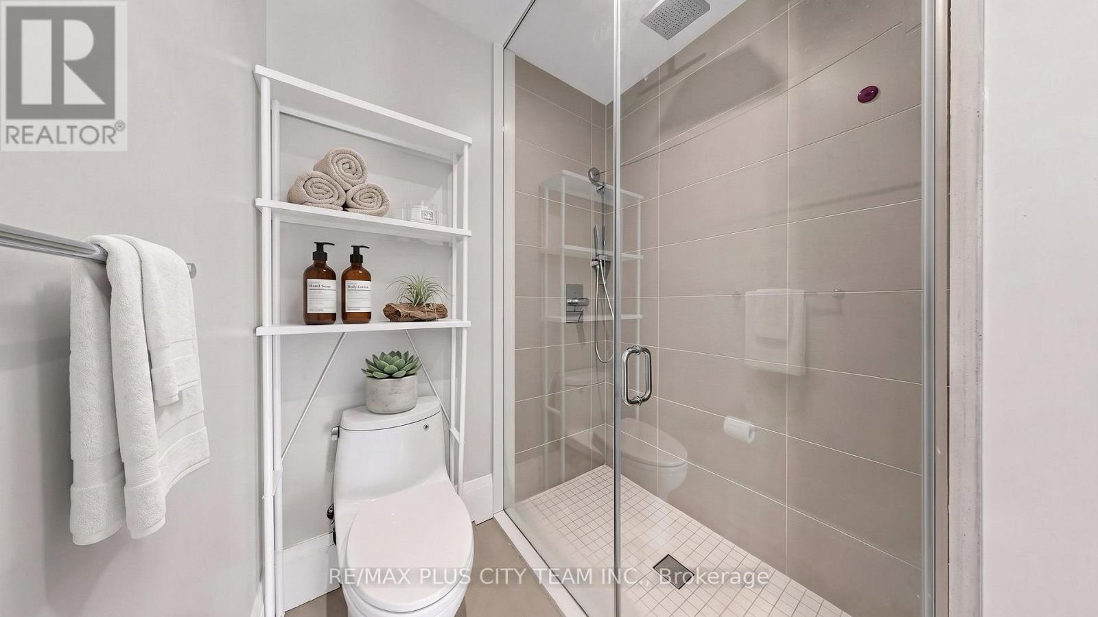 Virtually Staged Main Bathroom - Th122 - 29 Queens Quay E, Toronto, ON