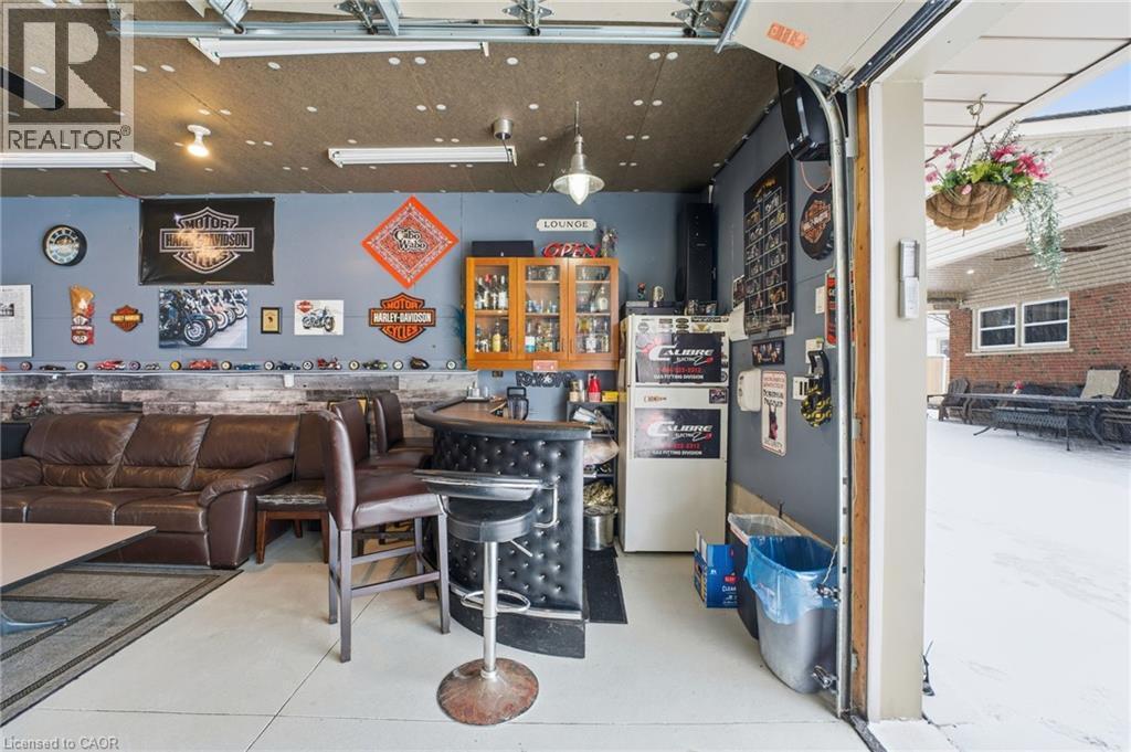 473 Mohawk Road W, Hamilton, ON