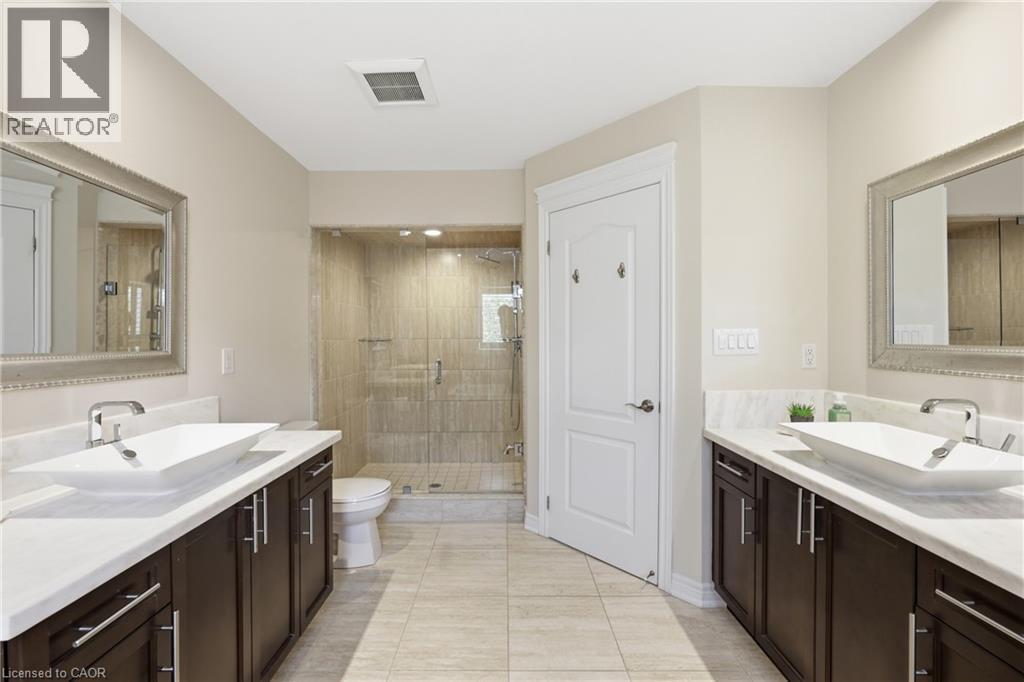 4645 Doug Wright Drive, Burlington, ON - Indoor Photo Showing Bathroom